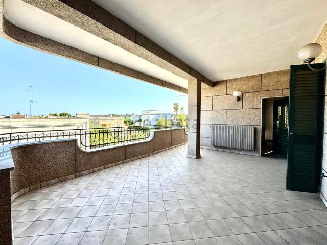 Appartamento in vendita di 169 m² in Via Roma