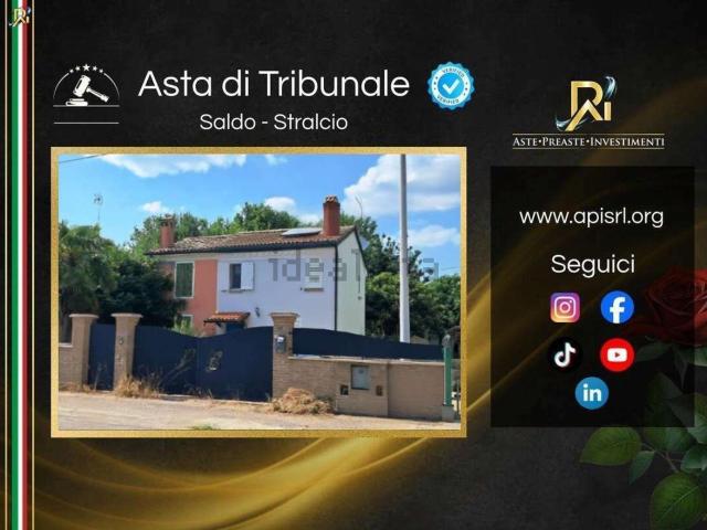 Appartamento in vendita di 169 m² in Via Rossetta Sottofiume