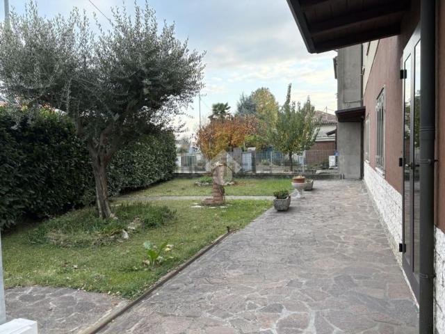 Appartamento in vendita di 169 m² in Via Ravenna, 378