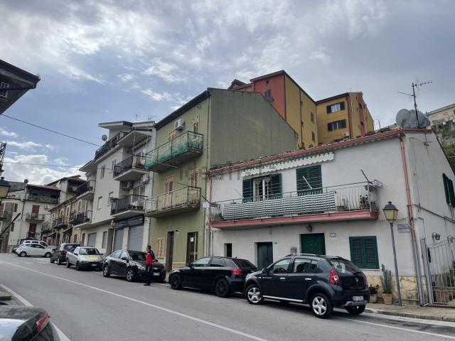 Appartamento in vendita di 169 m² in Contrada Santa Marina, 48