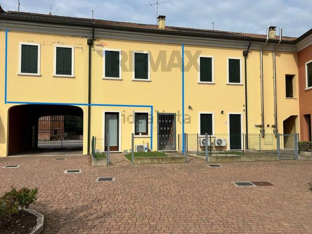 Appartamento in vendita di 169 m² in Corso Arnaldo Fraccaroli, 9