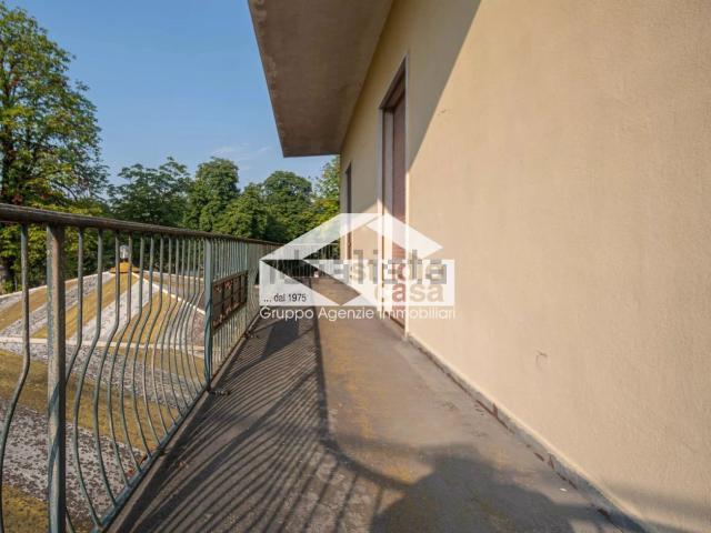 Appartamento in vendita di 170 m² in Via Piane
