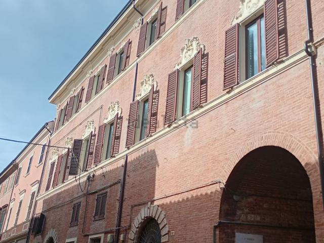 Appartamento in vendita di 170 m² in Via Cavour, 82