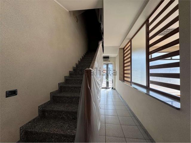 Appartamento in vendita di 170 m² in Via Cesare Battisti, 104