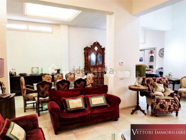 Appartamento in vendita di 170 m² in Via Antonio Gramsci