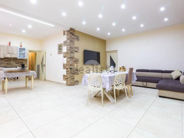 Appartamento in vendita di 170 m² in Via Antonio Pacinotti, 12