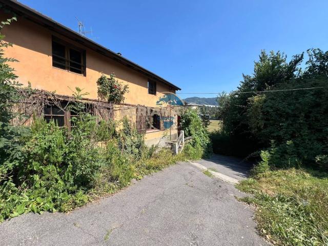 Appartamento in vendita di 170 m² in Via Angelo Tacchini