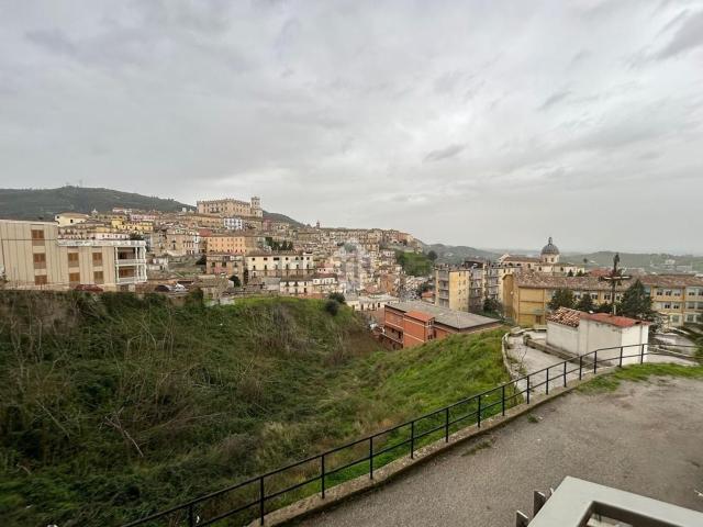 Appartamento in vendita di 170 m² in Via Aldo Moro, 185