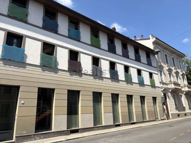 Appartamento in vendita di 170 m² in Via Alessandro Manzoni, 6