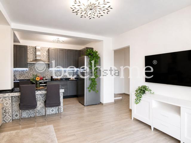 Appartamento in vendita di 170 m² in Via Alfredo Panzini, 32