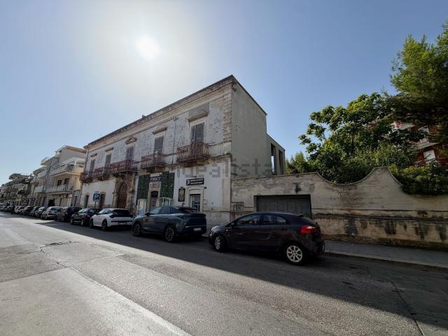 Appartamento in vendita di 170 m² in Via Beato Giacomo, 101