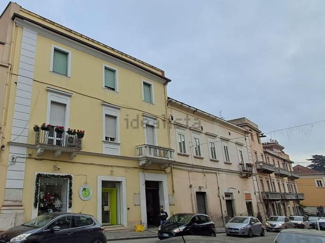 Appartamento in vendita di 170 m² in Via Gaetano Rummo, 11