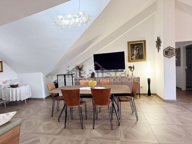 Appartamento in vendita di 170 m² in Via Galeno, 83