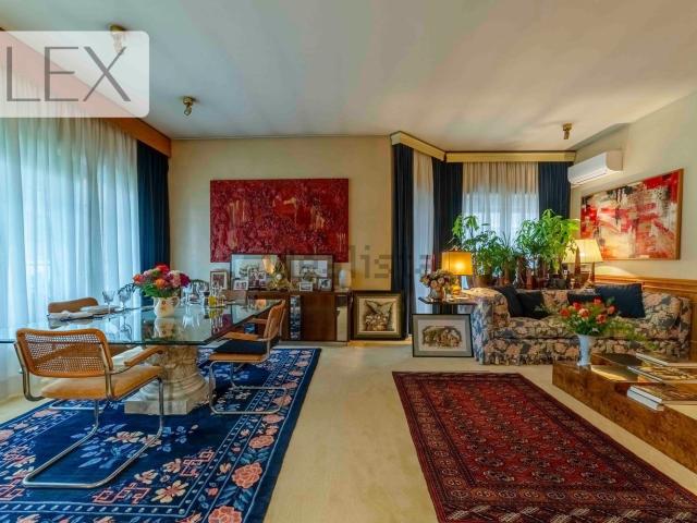 Appartamento in vendita di 170 m² in Via Gerolamo Belloni