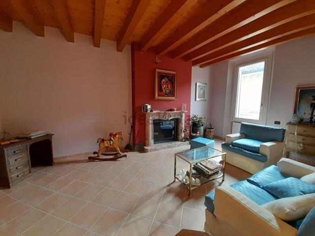 Appartamento in vendita di 170 m² in Via Giuseppe Mazzini