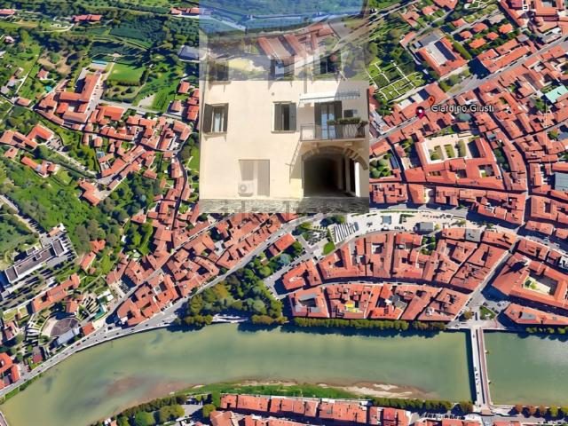 Appartamento in vendita di 170 m² in Via Giardino Giusti, 13