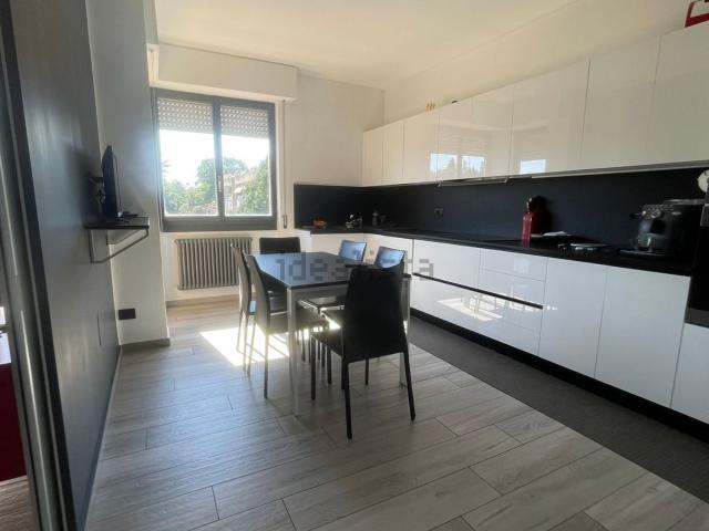 Appartamento in vendita di 170 m² in Via Giovanni Battista Ronchelli, 7