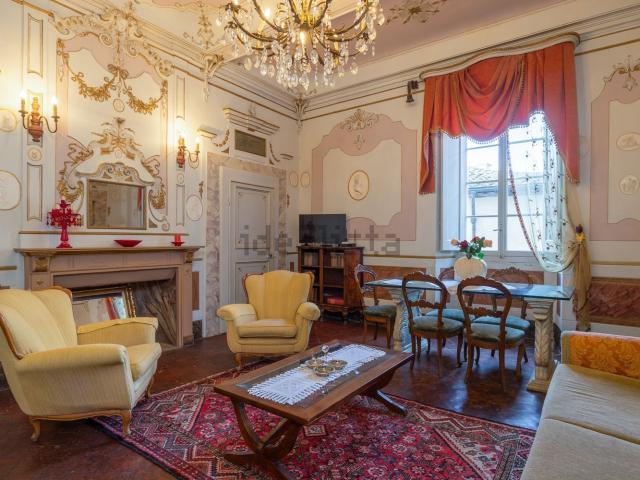 Appartamento in vendita di 170 m² in Via Guelfa