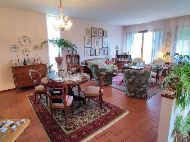 Appartamento in vendita di 170 m² in Via Guglielmo Ferrero