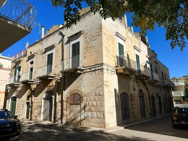 Appartamento in vendita di 170 m² in Via Guglielmo Pepe