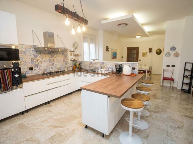 Appartamento in vendita di 170 m² in Via Don Minzoni