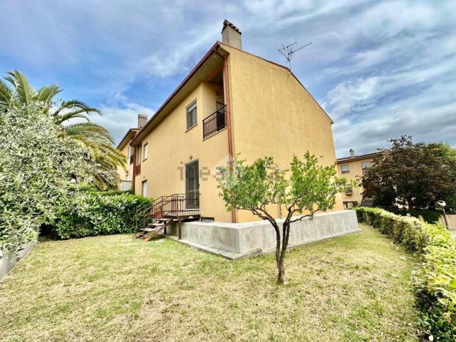 Appartamento in vendita di 170 m² in Via Don Guerrino Rota, 1
