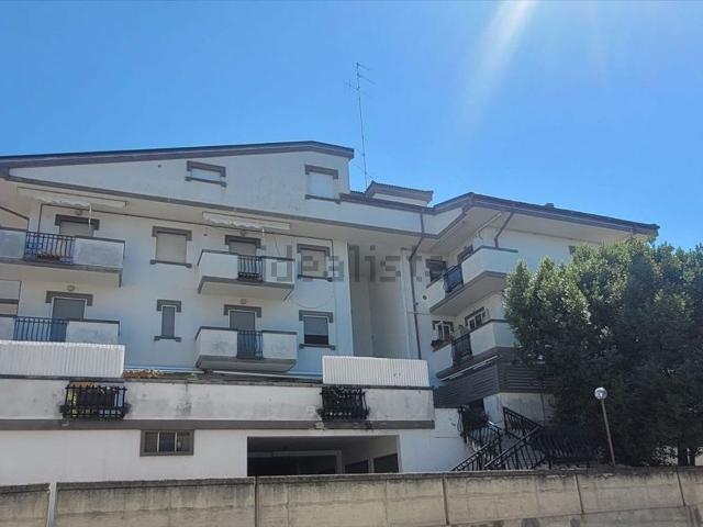 Appartamento in vendita di 170 m² in Via degli Ernici, 15