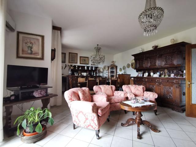 Appartamento in vendita di 170 m² in Via del Campaccio