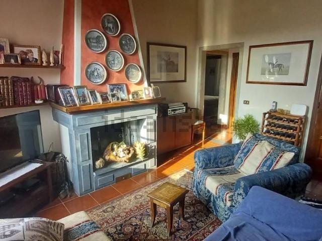 Appartamento in vendita di 170 m² in Via della Costituente, 2