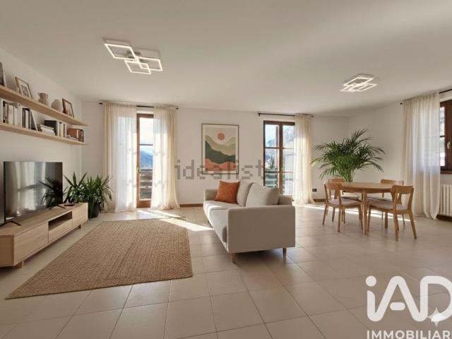 Appartamento in vendita di 170 m² in Via della Filanda, 11