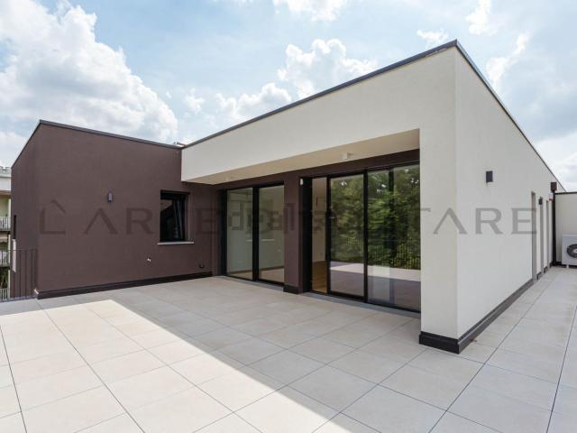 Appartamento in vendita di 170 m² in Via Duca degli Abruzzi, 30
