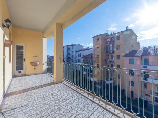 Appartamento in vendita di 170 m² in Via Enzo Zerboglio, 17