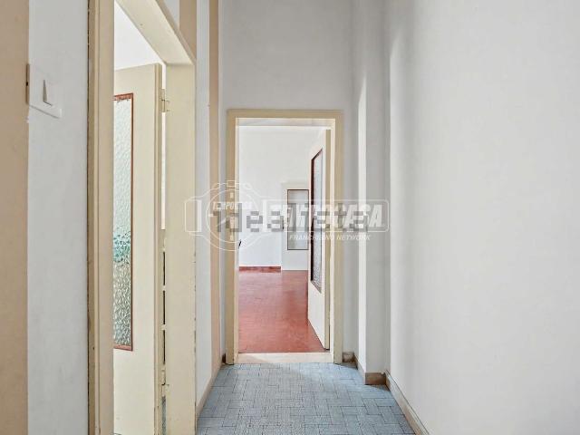 Appartamento in vendita di 170 m² in Via Francesco Salvolini, 1