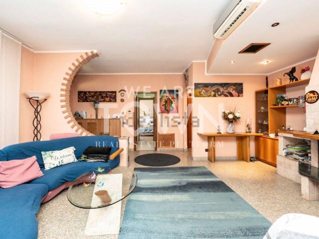 Appartamento in vendita di 170 m² in Via Fratelli Ruffini, 21