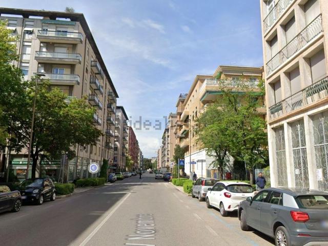Appartamento in vendita di 170 m² in Via IV Novembre