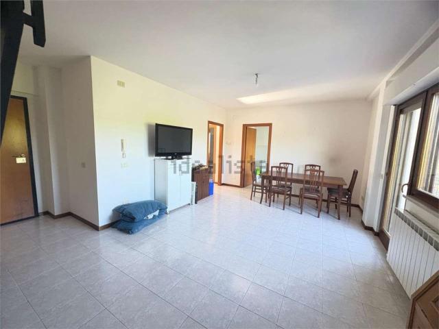 Appartamento in vendita di 170 m² in Via Osteria del Colle, 19