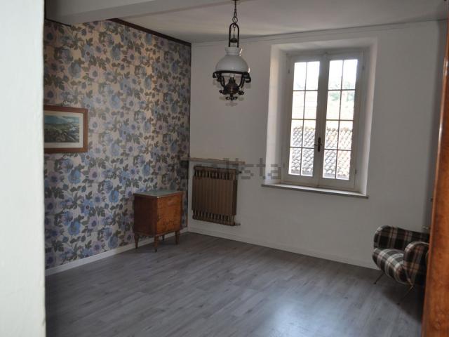 Appartamento in vendita di 170 m² in Via La Spezia, 32