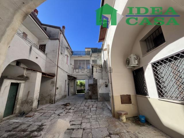 Appartamento in vendita di 170 m² in Via Luciani, 96