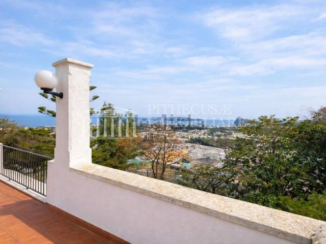 Appartamento in vendita di 170 m² in Via Montagna, 1