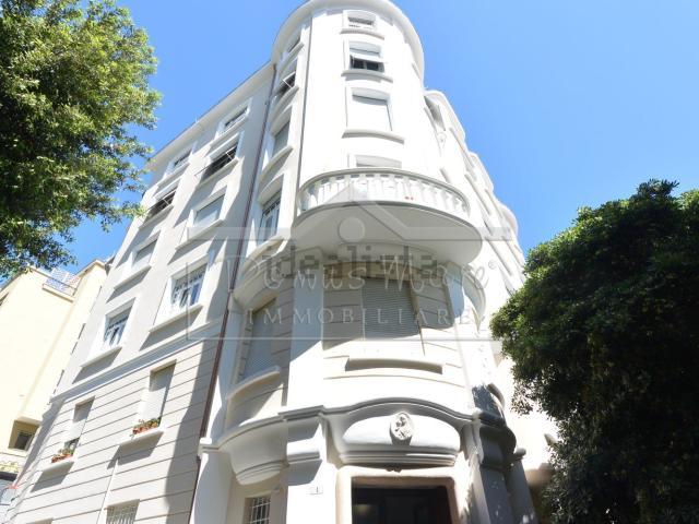 Appartamento in vendita di 170 m² in Via Montegrappa, 4