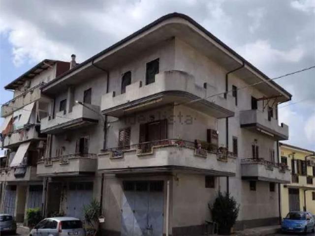Appartamento in vendita di 170 m² in Via Morabito, 90