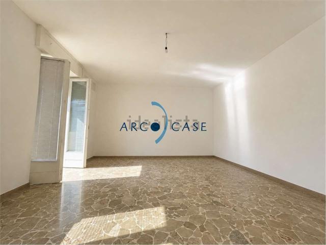 Appartamento in vendita di 170 m² in Via Matilde di Canossa