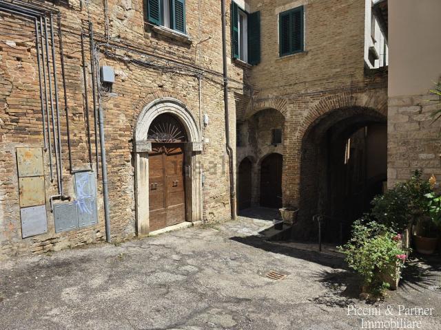 Appartamento in vendita di 170 m² in Via Matteo Renato Imbriani, 38