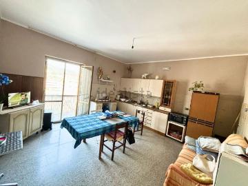 Appartamento in vendita di 170 m² in Via Nicola Nicotera