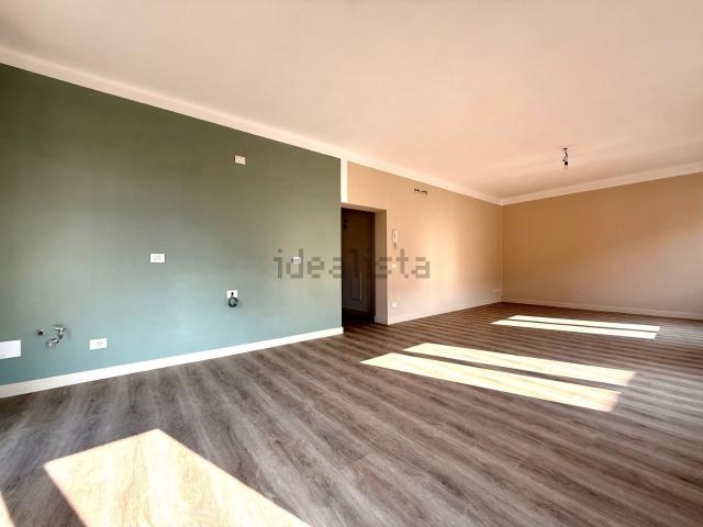 Appartamento in vendita di 170 m² in Via Sorattino