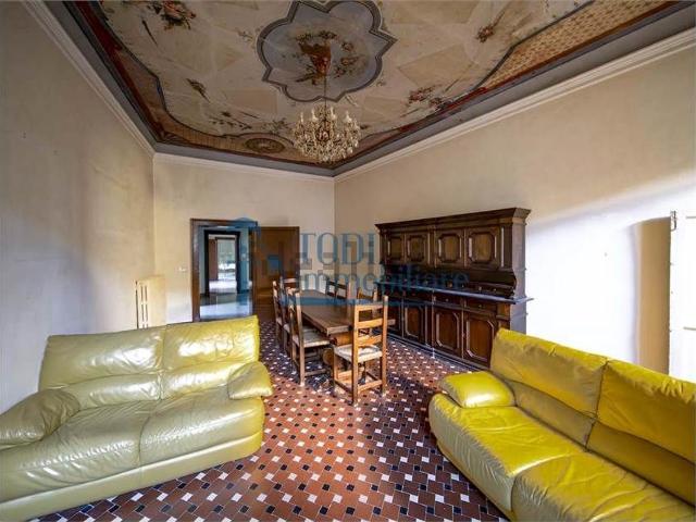 Appartamento in vendita di 170 m² in Via San Benedetto, 9