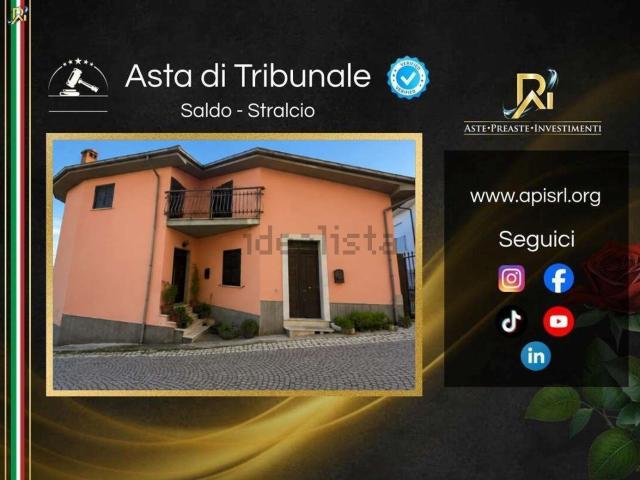 Appartamento in vendita di 170 m² in Via Santa Giusta