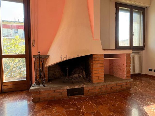 Appartamento in vendita di 170 m² in Via P. Togliatti, 33