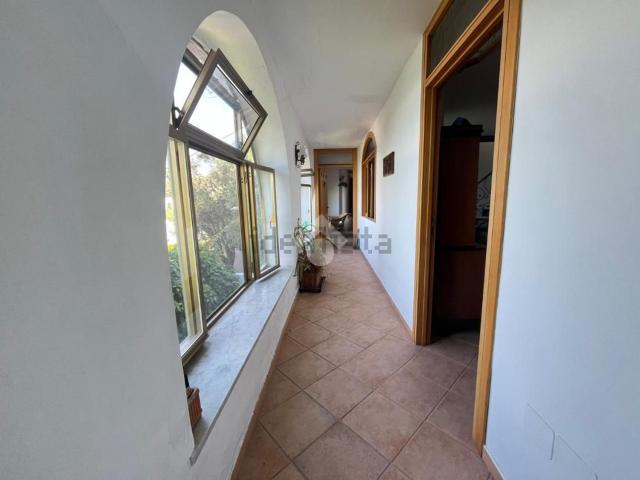 Appartamento in vendita di 170 m² in Via Partenope, 19