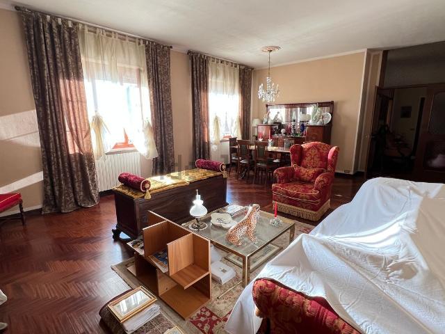 Appartamento in vendita di 170 m² in Via Roma, 46
